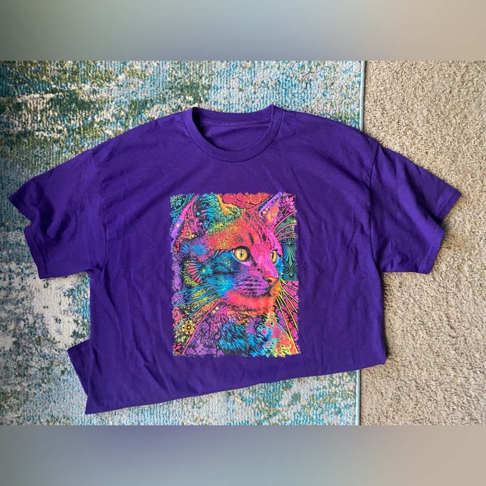 Psychedelic bright colors purple cat portrait t-shirt, size XL